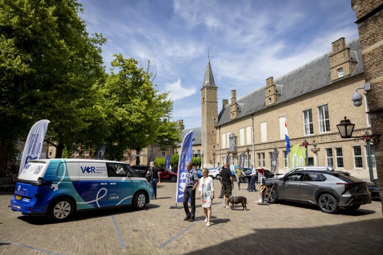 Foto van een informatie dag van de Vereniging Elektrische Rijders