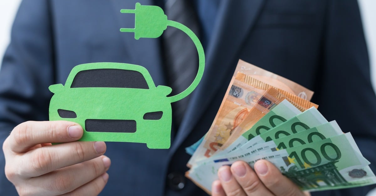 Meneer die geld vast heeft, wat doelt op subsidie, voor een elektrische auto